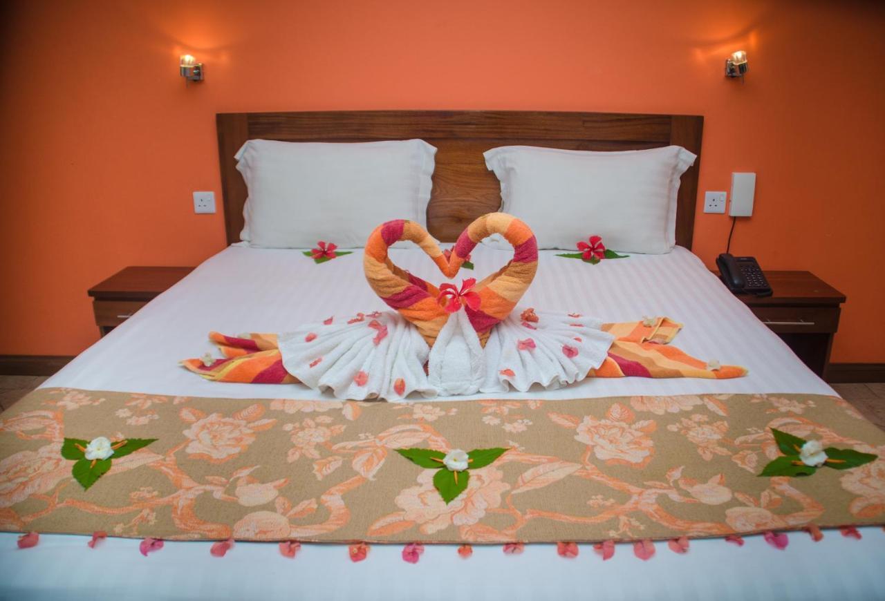 Sunset Reef Resort & Spa 푸앵트 오 피망 외부 사진